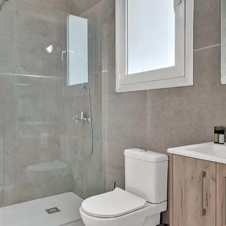 Phaedrus Living: Eolus Residences Artemis